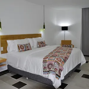 3* 酒店 Hlu Hoteles
